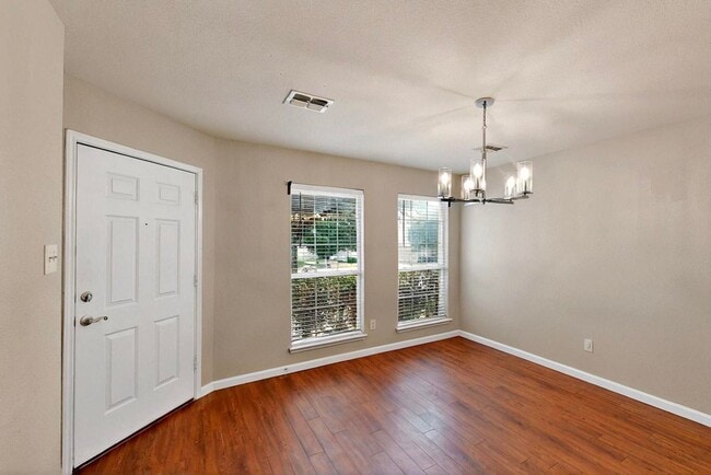 Building Photo - Spacious Family Home with Room to Grow