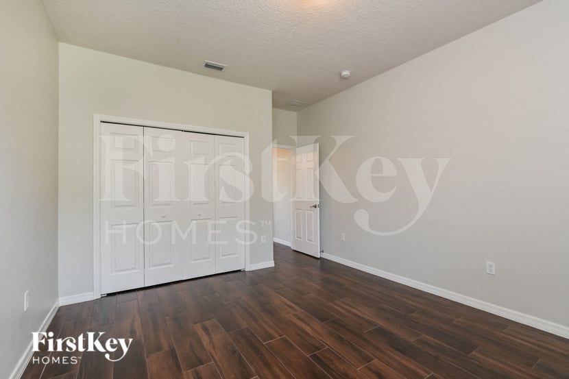 Building Photo - 1722 Brassie Ct