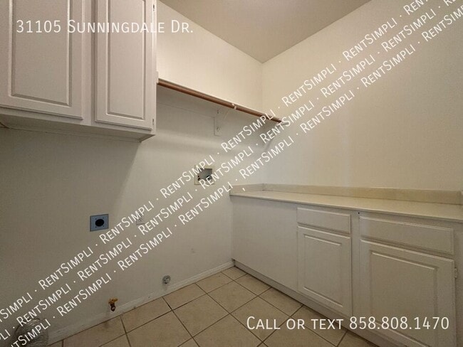 Building Photo - 31105 Sunningdale Dr