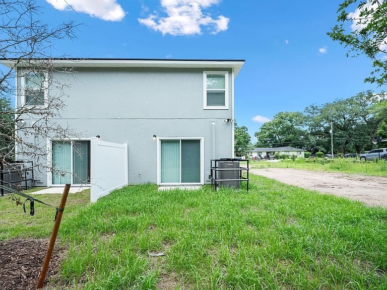 Building Photo - 2630 Kohn Rd