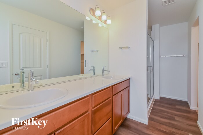 Building Photo - 10706 Luneth Dr