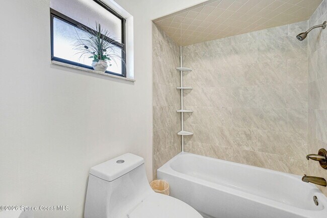 Building Photo - 436 Sailfish Ave