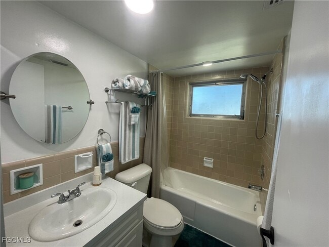 Building Photo - 253 SE 46th Ter