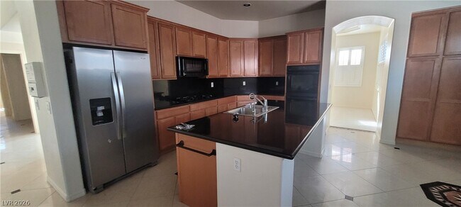 Building Photo - 7728 Villa De La Paz Ave