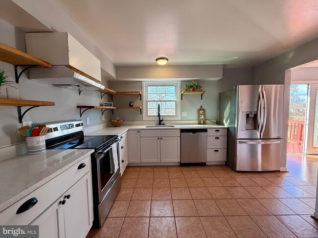 Building Photo - 19560 Smith Cir