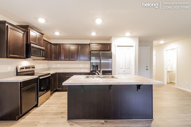 Building Photo - 18791 108th Ave E