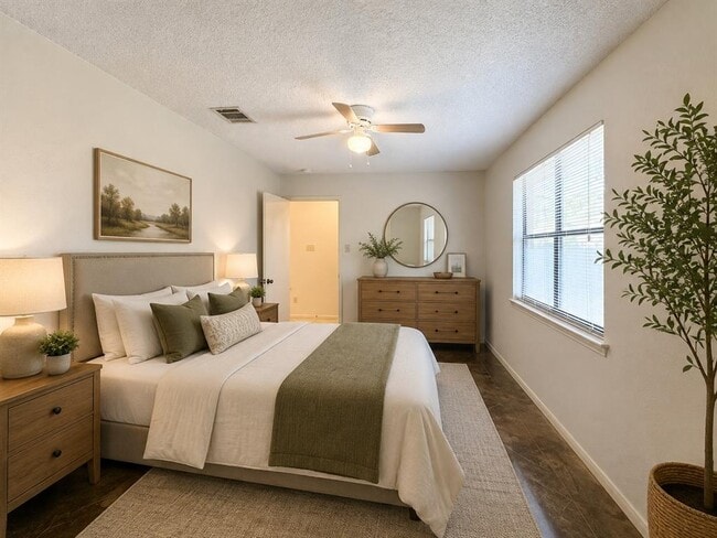 Building Photo - 701 Gamez Cove