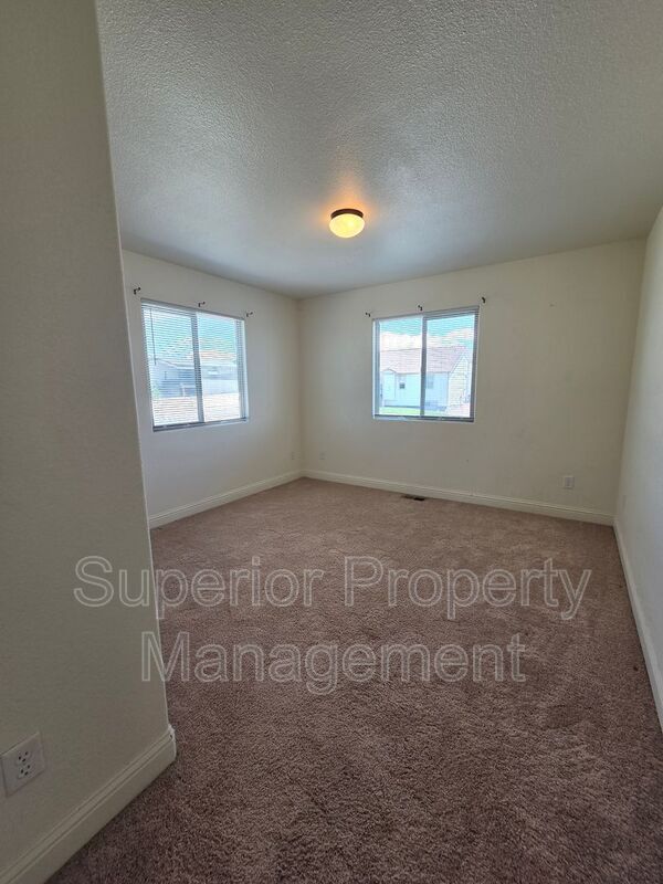 Building Photo - 3921 Gunsmoke Rd