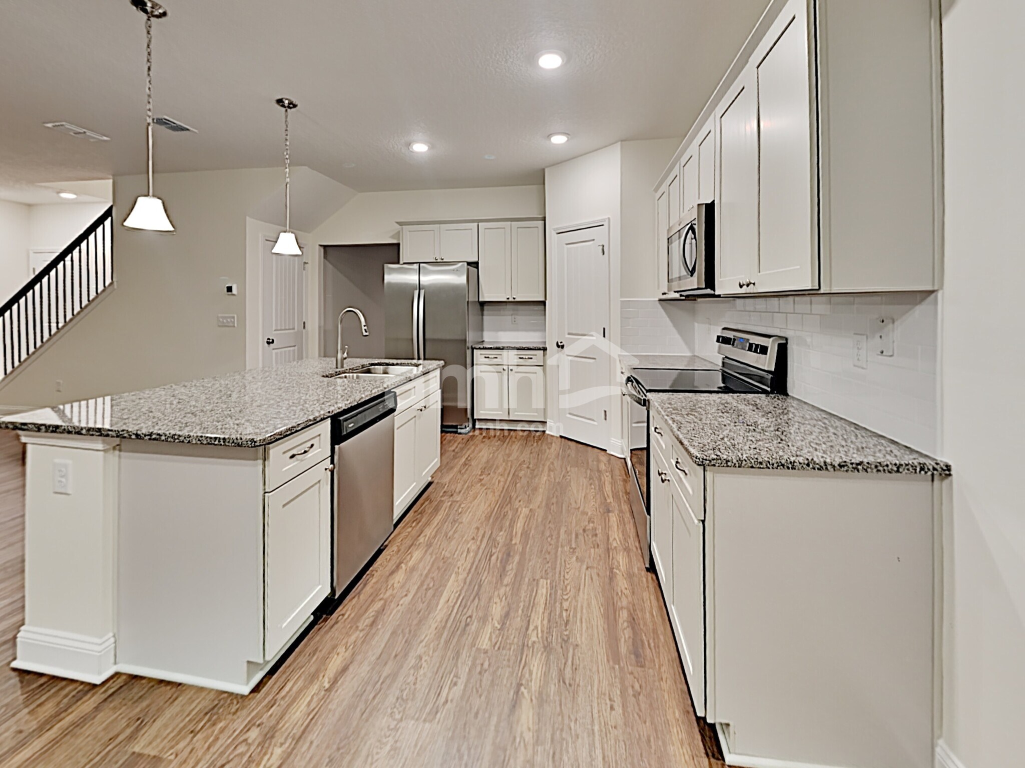 Building Photo - 3102 Creek Village Ln