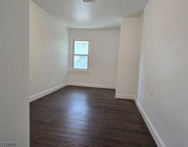 Building Photo - 128 2nd St