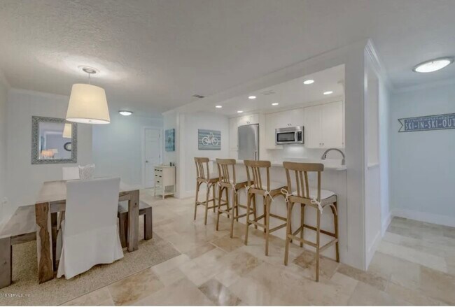 Building Photo - 2415 Costa Verde Blvd