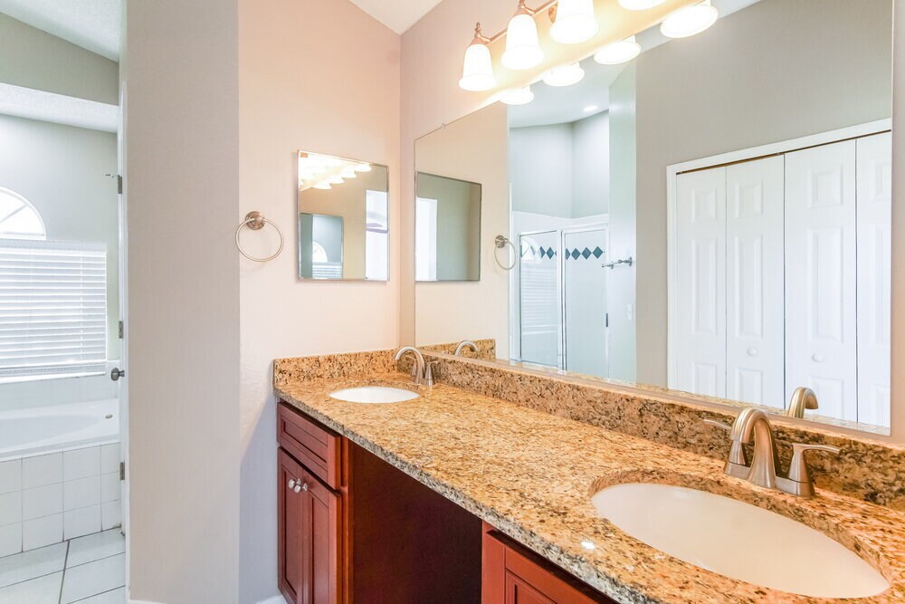 Building Photo - 2843 Berkshire Cir