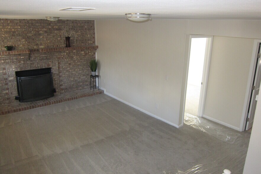 Building Photo - 4394 S Ceylon Way