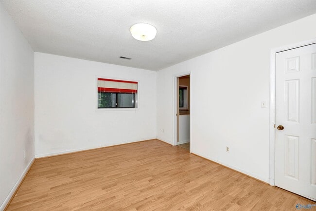 Building Photo - 286 Springhill Rd NW