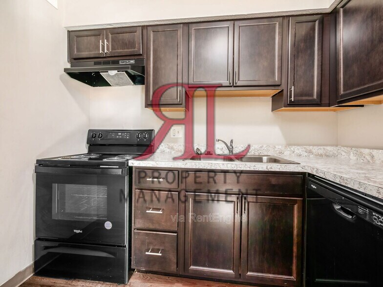 Building Photo - 5496 Kenneylane Blvd