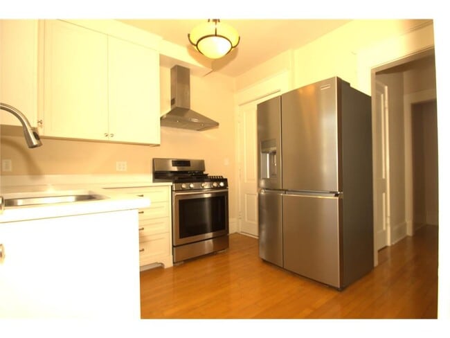 Building Photo - 78 Arundel St