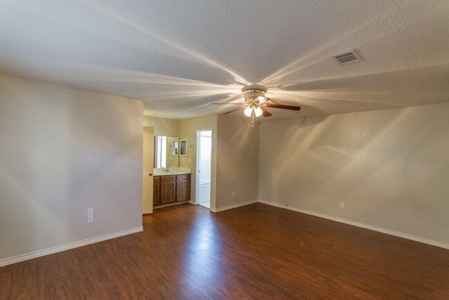 Building Photo - 5403 Timpani Dr