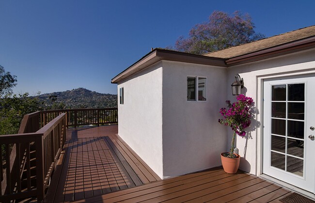 Building Photo - Barcelona Ridge Estates