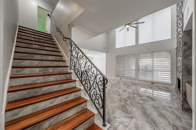 Building Photo - 2748 Club Ridge Dr