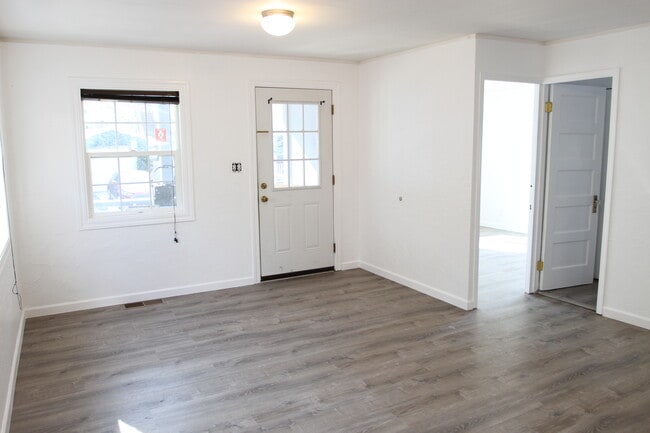 Building Photo - 35 Atherton Ave