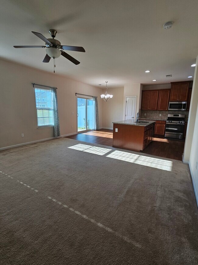 Building Photo - 308 Corday Ln