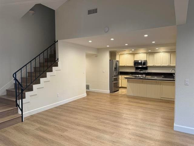 Building Photo - 2471 Nielsen St