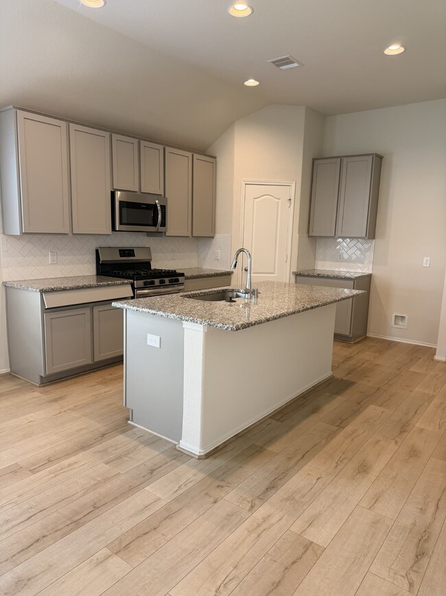 Building Photo - 3443 Hughes Mdw Wy