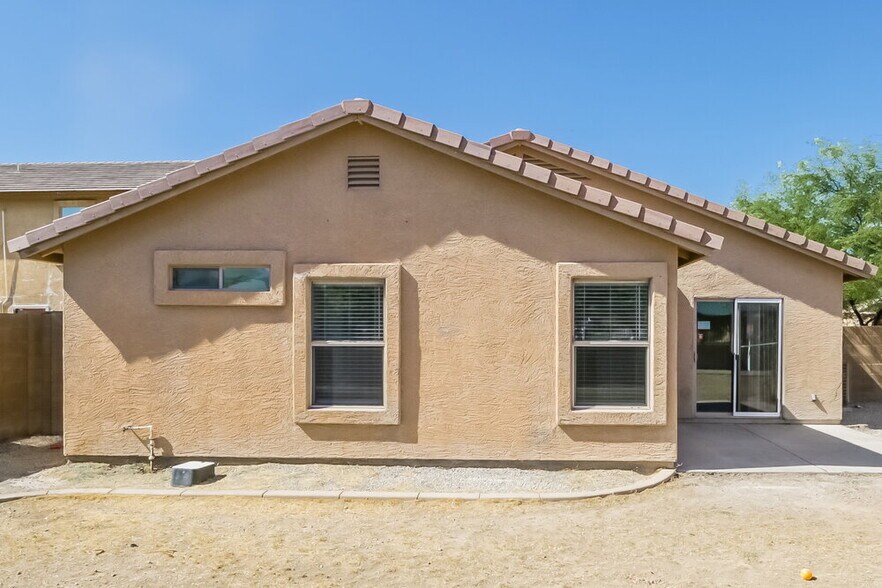 Building Photo - 3229 W Alta Vista Rd