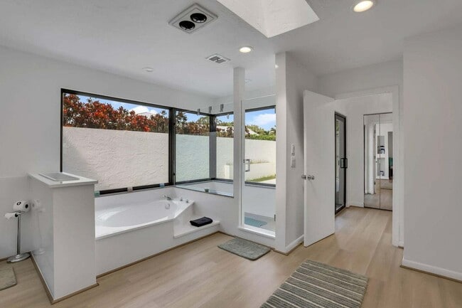 Building Photo - 2903 Banyan Blvd Cir NW