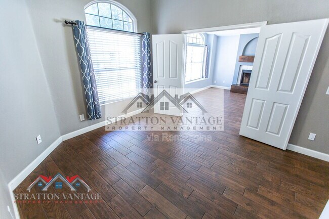 Building Photo - 19025 N 36th Way