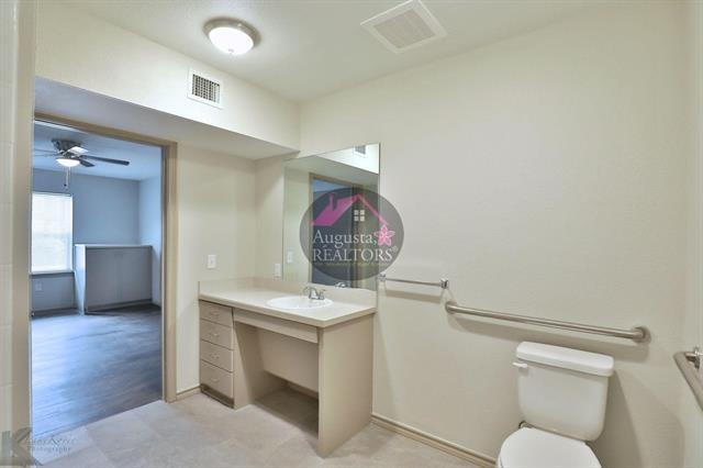 Building Photo - 2800 Sayles Blvd