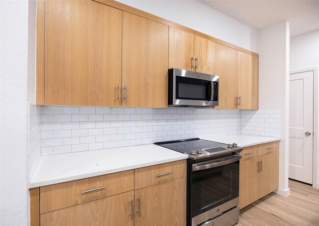 Building Photo - 2521 Appian Wy