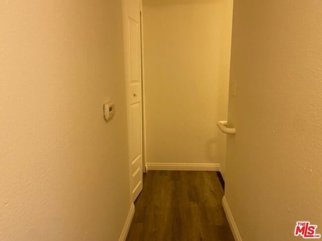 Building Photo - 641 Normandie Ave