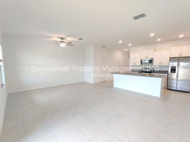 Building Photo - 9665 Ashworth Pl