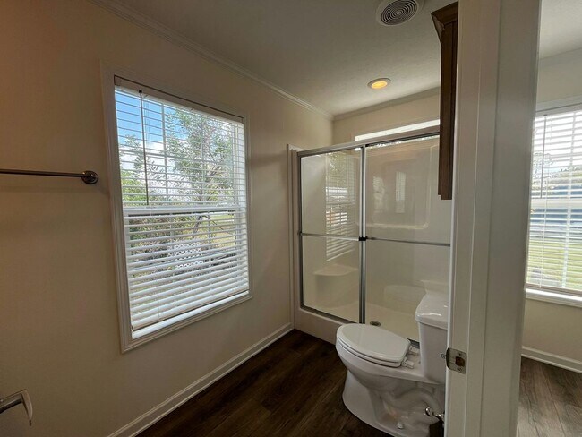 Building Photo - 568 Leopard Ln