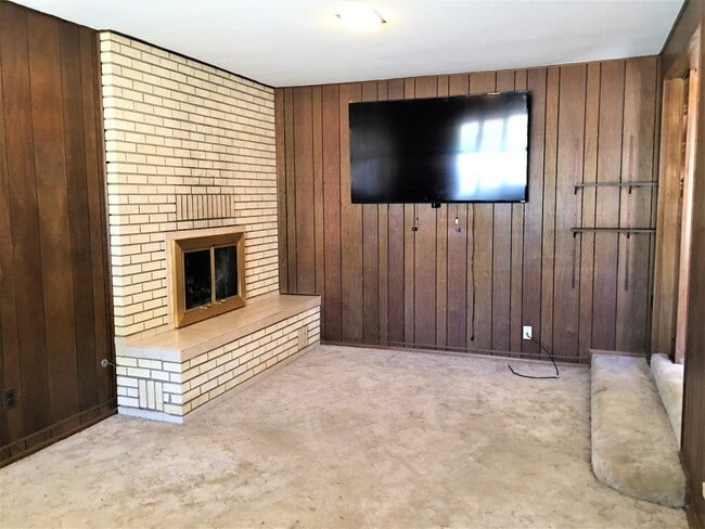 Building Photo - Single Story | Prime Location | Nob Hill L...