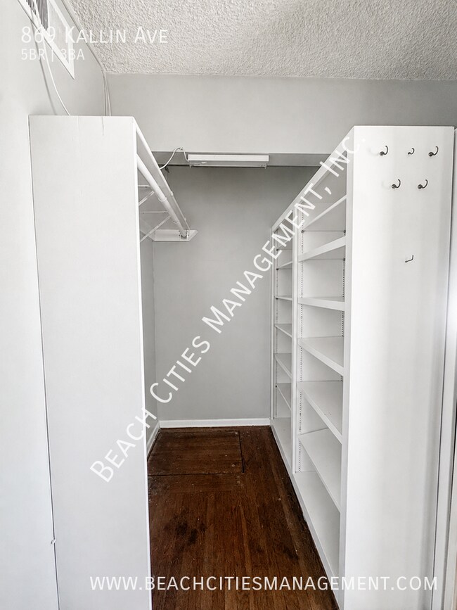 Building Photo - 869 E Kallin Way
