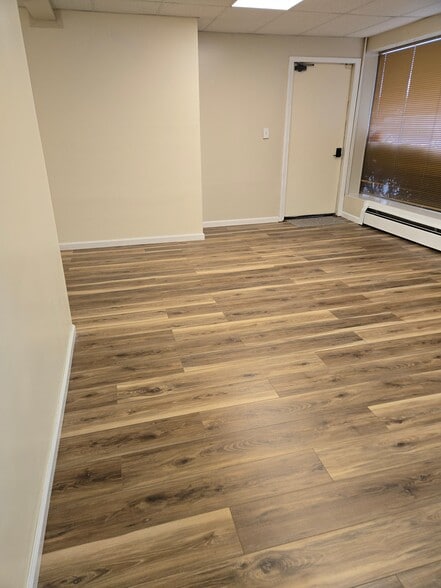 Building Photo - 639 Pawling Ave