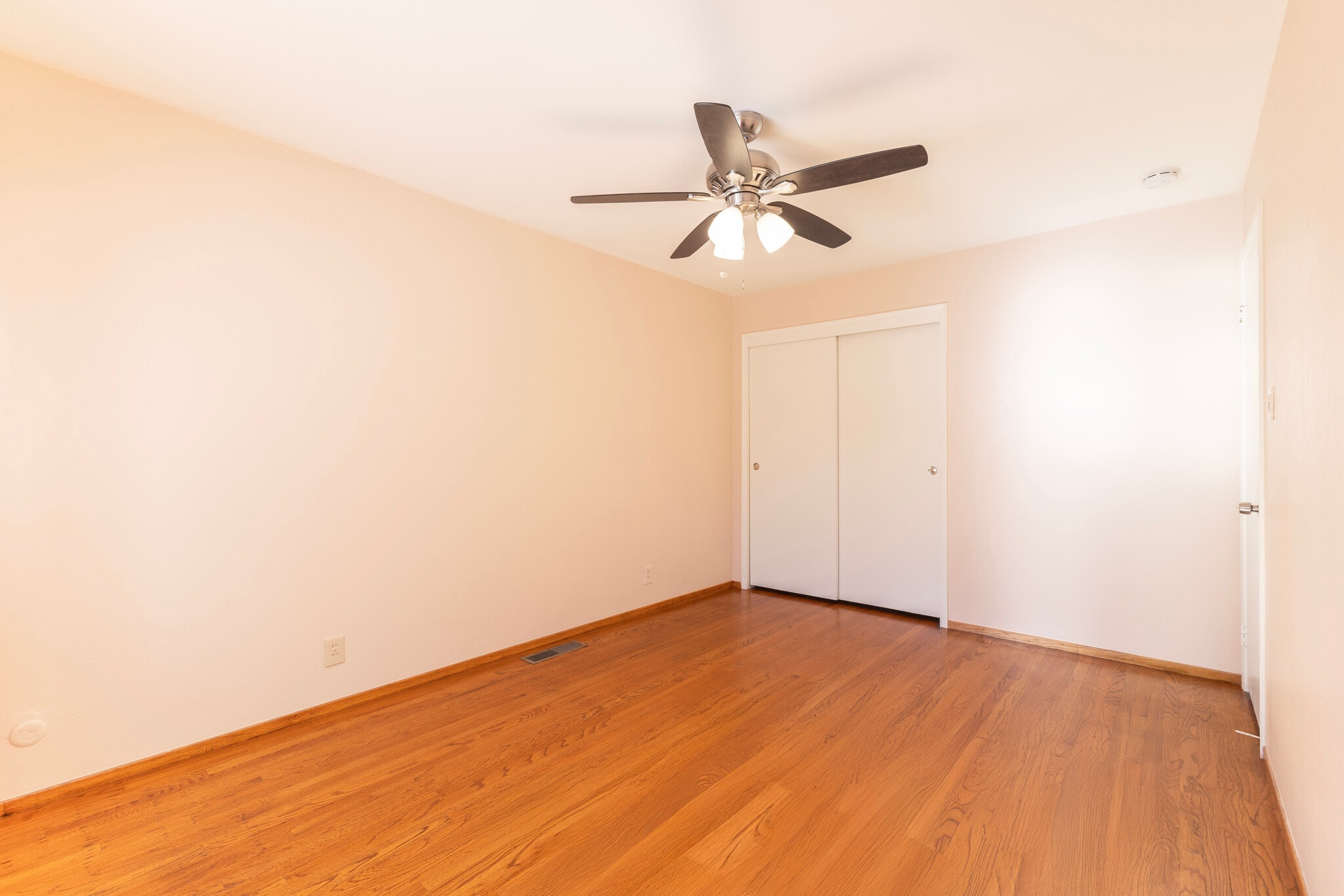 Building Photo - 6900 McQuillan Cir