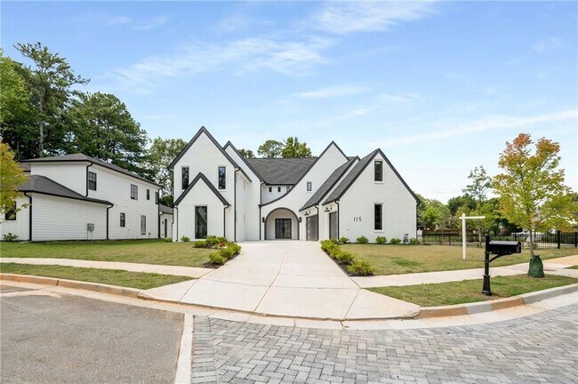 Building Photo - 115 Thome Dr
