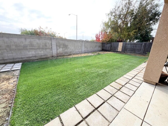 Building Photo - 4304 Strathmore Pl