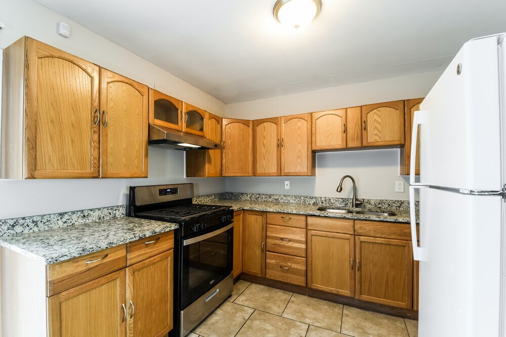 Building Photo - 1230 Acredale Dr