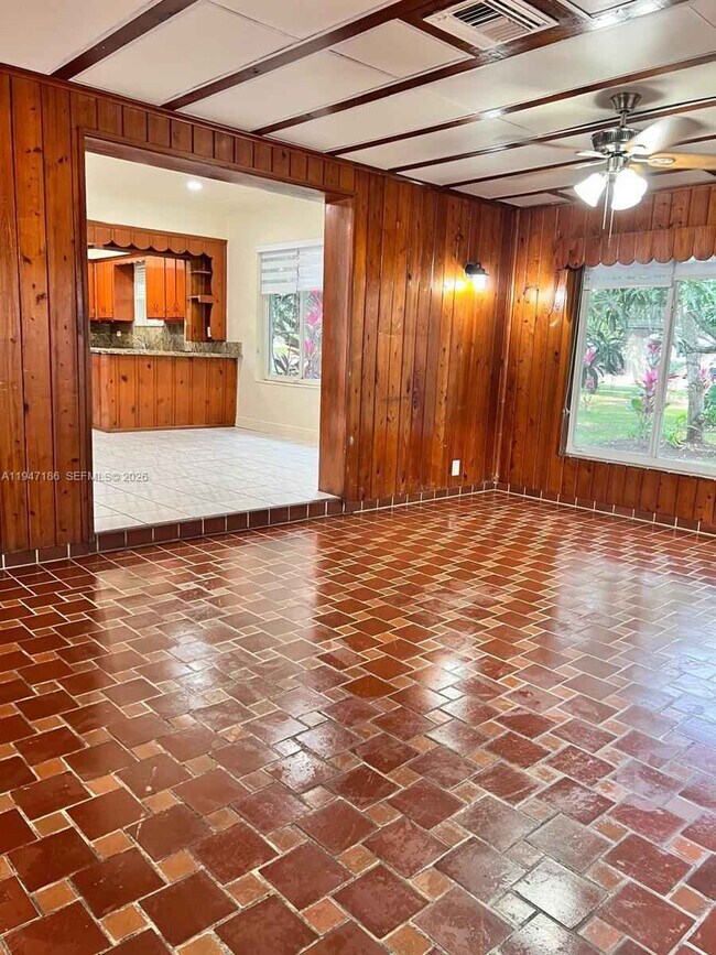 Building Photo - Southwest 97th Avenue, Miami, FL 33165 - 3 BR 2 BA single-family home