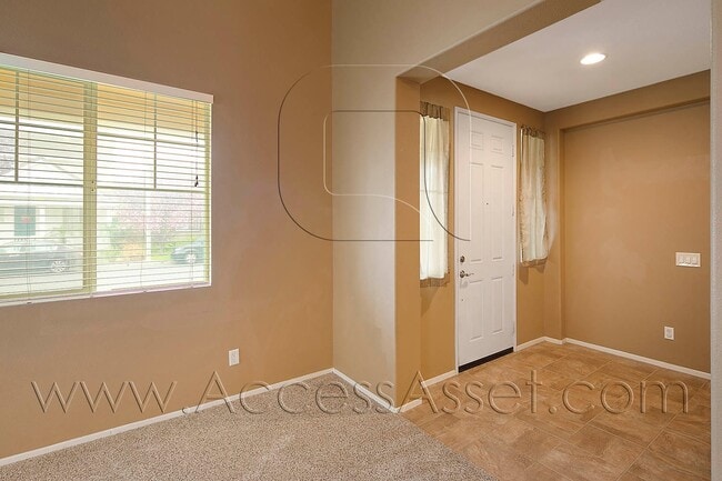 Building Photo - Charming 4 Bedroom, 3 Bathroom Home in Murrieta with Spacious Layout & Bright Interiors