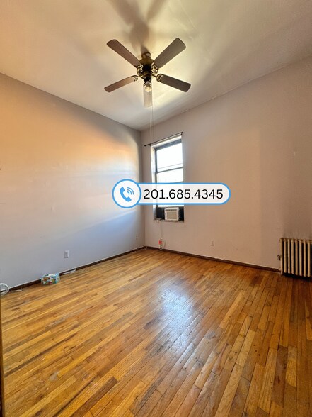 Building Photo - 337 Washington St