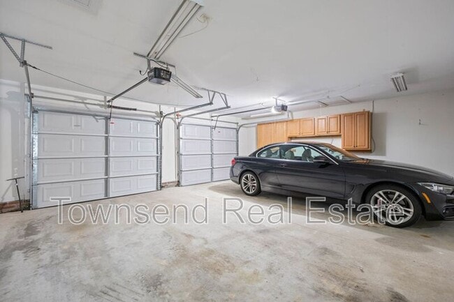 Building Photo - 329 W Summerchase Dr