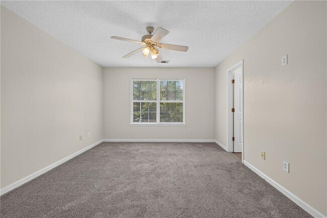 Building Photo - 1471 Riverrock Trail SW