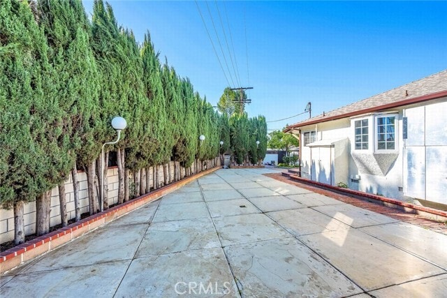 Building Photo - 6119 Tampa Ave