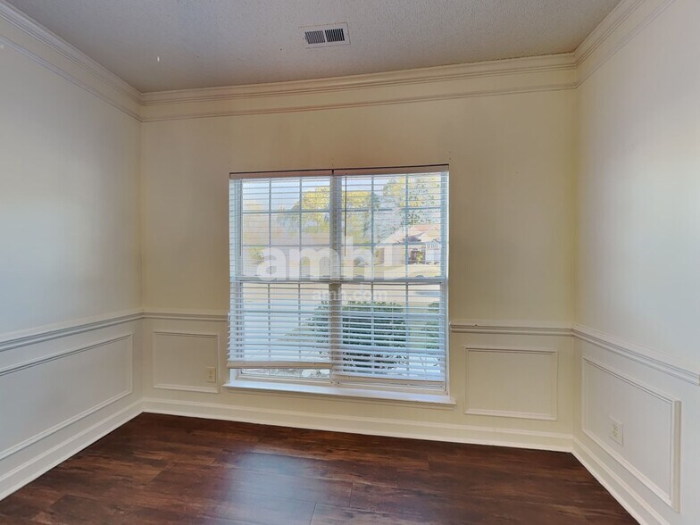 Building Photo - 4763 Asherton Pl NW