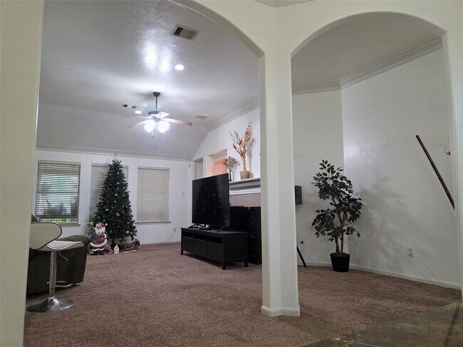 Building Photo - 13111 Heather Falls Dr